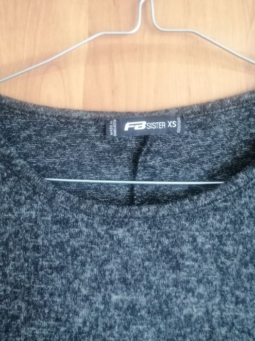 Bluzeczka sweterek Sister rozm xs