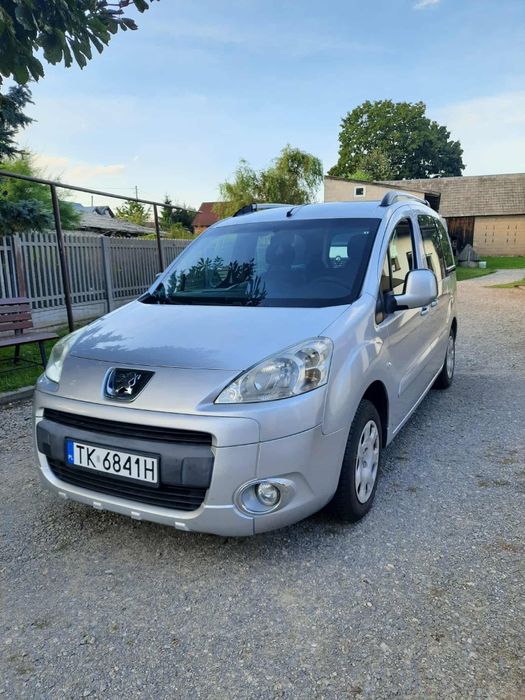 Smochód Peugeot Partner TEPEE