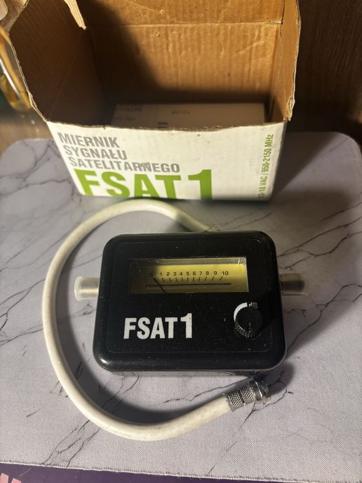 Miernik sygnału satelitarnego