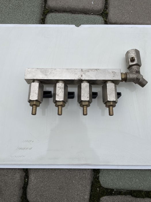 Переходник распределитель углекислота кислород