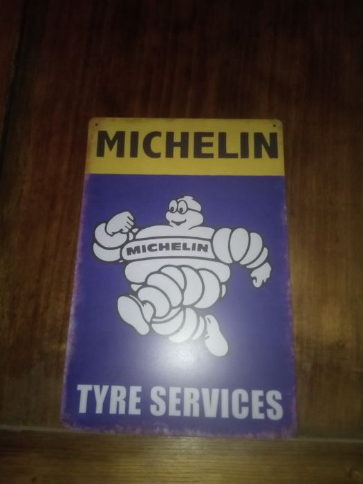 Placa publicitária Michelin