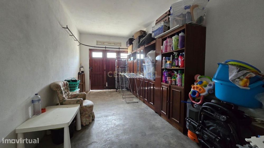 Apartamento T1 com Terraço e Garagem em Gondomar