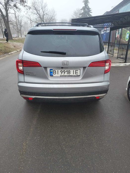 Продам авто Honda Pilot офіційна в гарному доглянутому стані