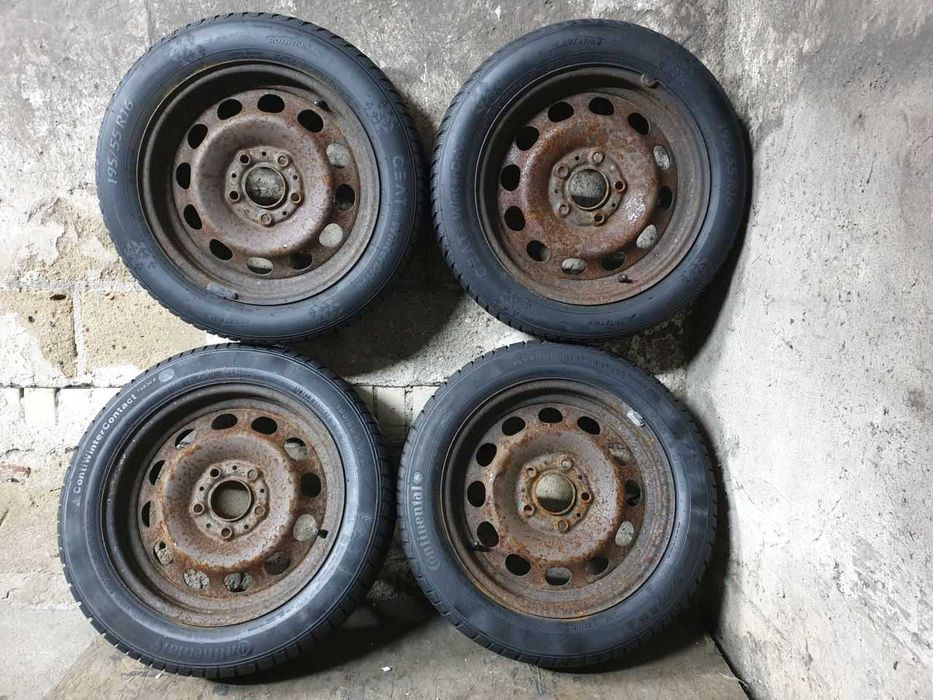 Felgi stal koła BMW seria 1 R16 5x120 opony zima 195/55R16 8mm 2022r