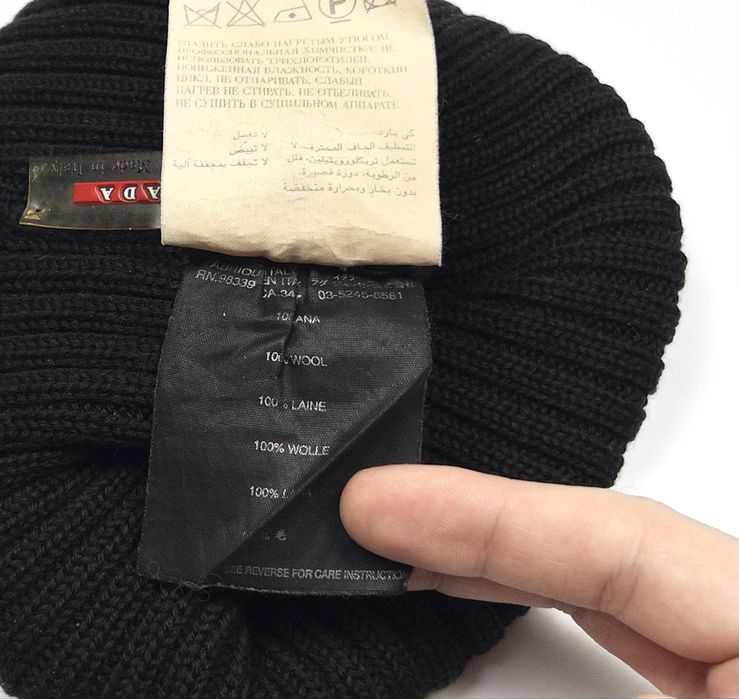 Шапка Prada Beanie Red line   Оригінал