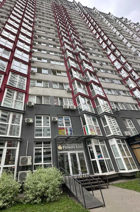 Оренда ФАСАД 1 поверх нежитлове приміщення 53 м2, Драгоманова 2а - View 2