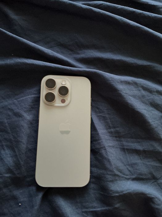 iPhone 16 pro seminovo