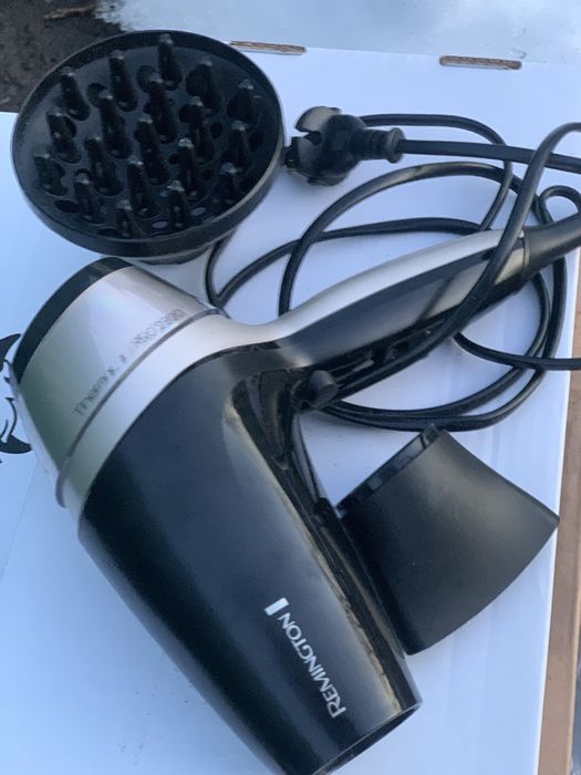 Фен Remington Thermacare Pro 2300