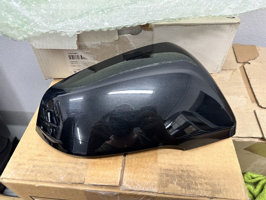 Obudowa lusterka prawa BMW 1 F40 black sapphire