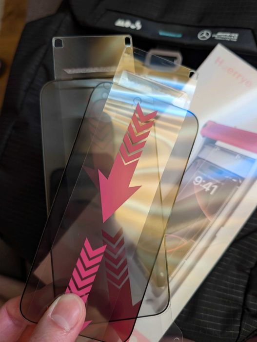Антишпионское стекло 'Hoerrye' к iPhone 17 Pro Max