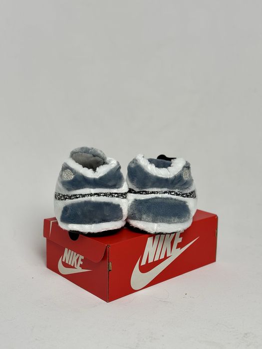 Kapcie pluszowe jak Nike Jordan 1