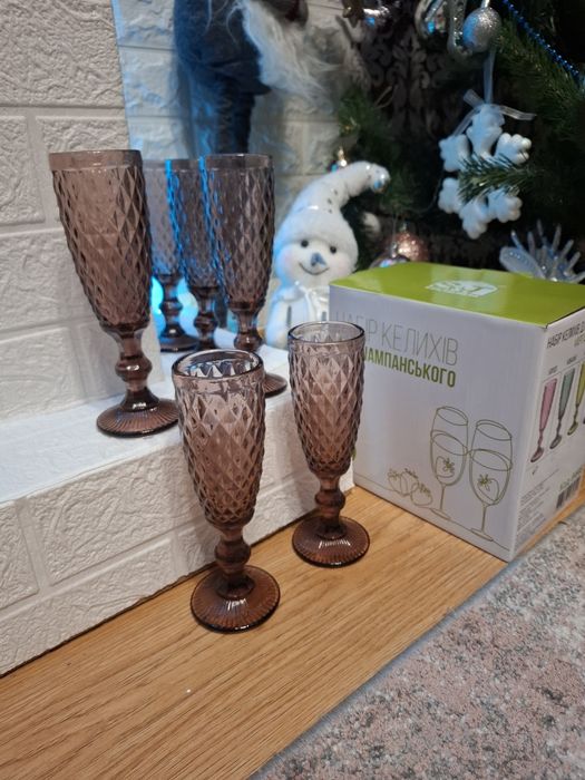 Набір келихів для шампанського з кольорового скла  180мл