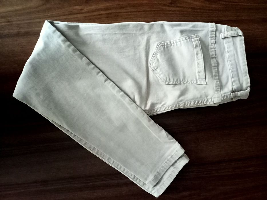 Spodnie dżinsowe damskie