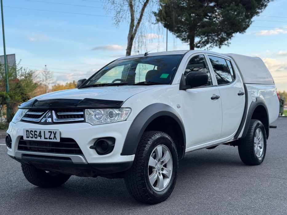 Mitsubishi L200 Mitsubishi L200 Pick-Up 2015 tok Anglik