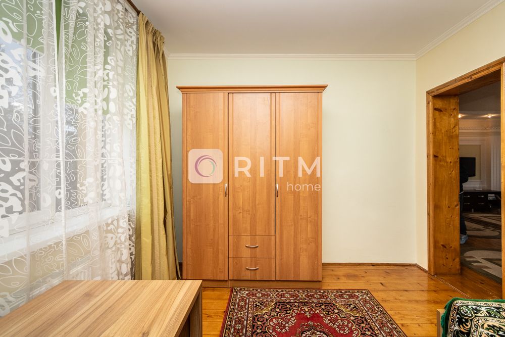 Продаж будинку Особняк Івано-Франківськ по вул.Коновальця