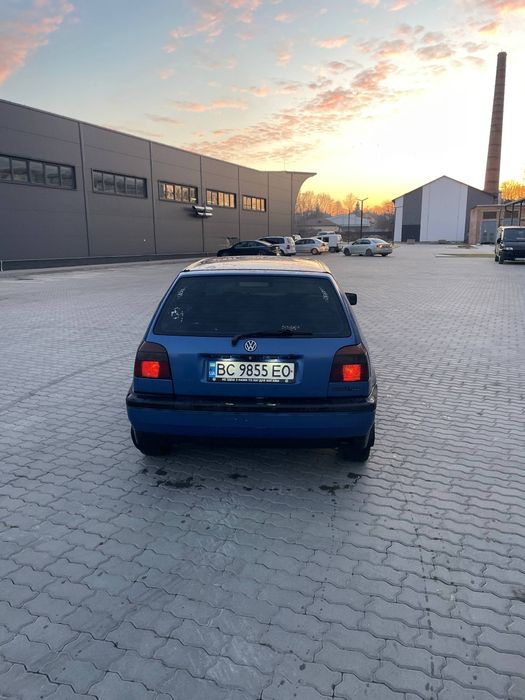 Продам автомобіль Golf 3