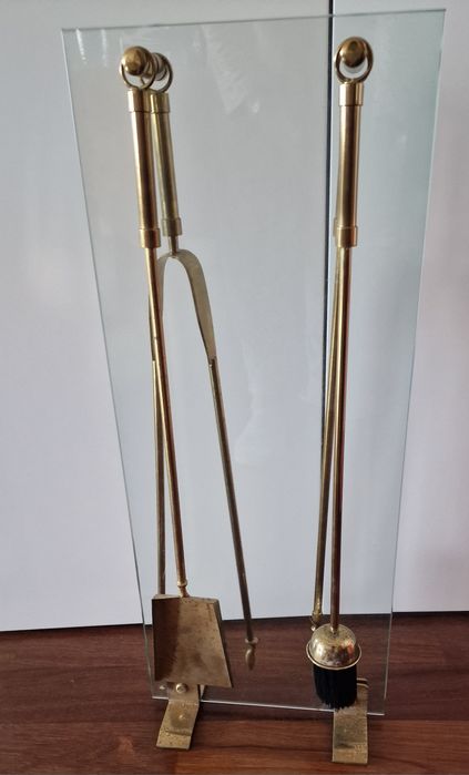 Base com apetrechos Lareira