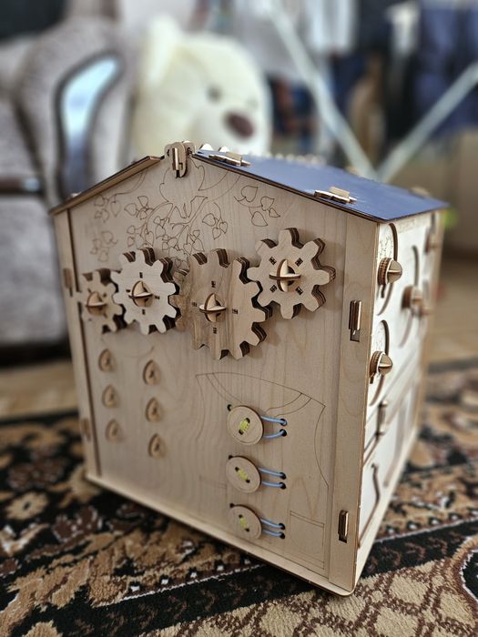 Бизи кубик- домик