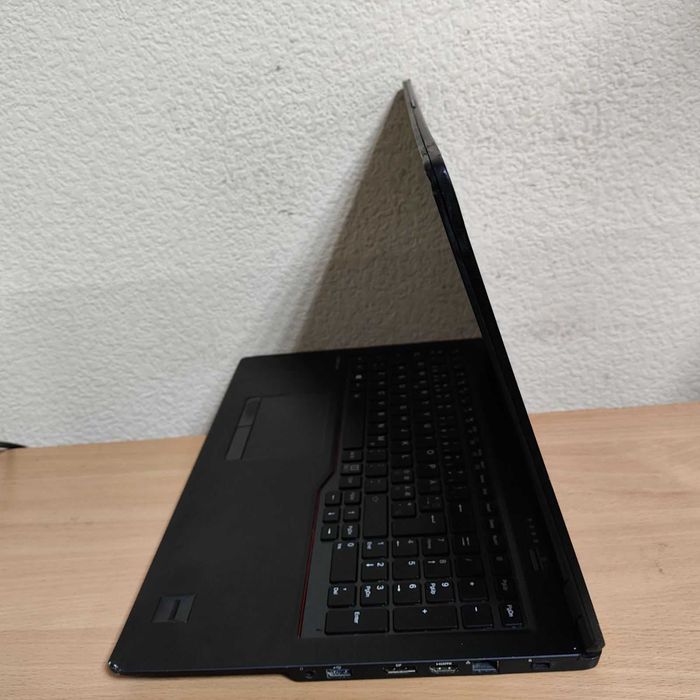 бізнес Fujitsu Lifebook U758 15.6 FHD IPS i5-8250U/8GB/256SSD/UHD