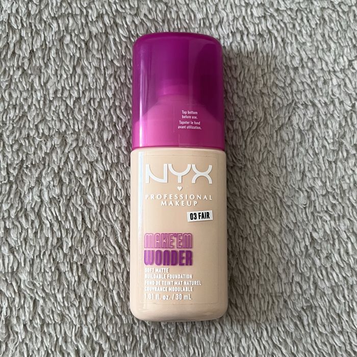 NYX Professional Makeup Make’Em Wonder podkład do twarzy 03 Fair