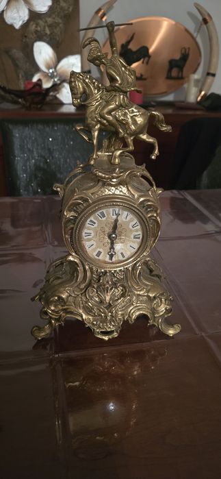 Relógio de Mesa Vintage em Bronze – Cavaleiro a Cavalo – Estilo Rococó