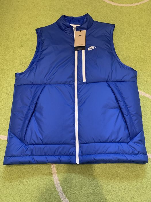 Продам жилетку Nike Therma Fit синього кольору. Розмір: L. Стан: новий