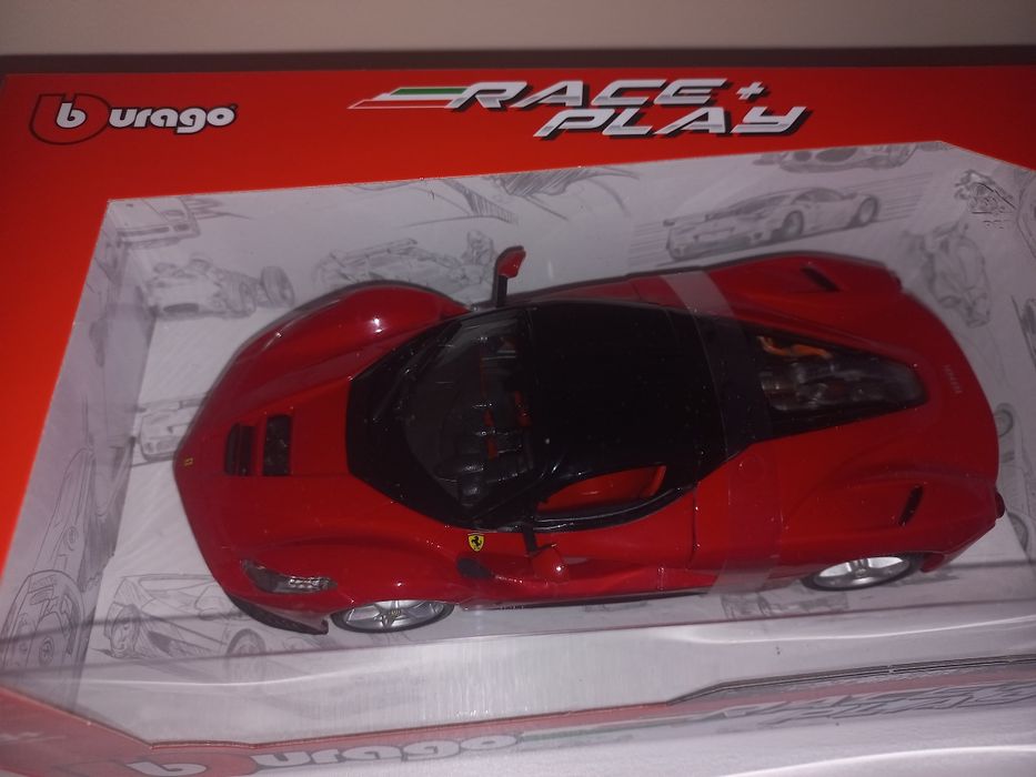 Bburago Ferrari Laferrari,skala 1:24