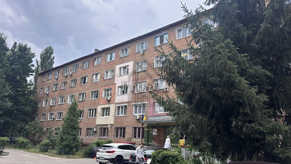 Продаж кімнати 18 м2 в гуртожитку Івана Гонти 9 Без %%
