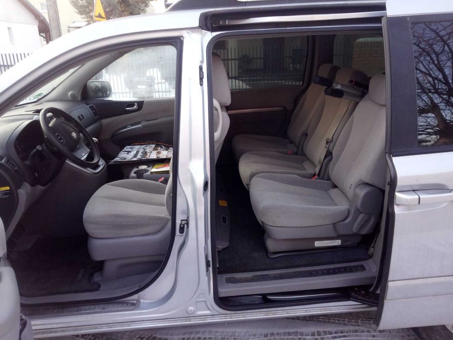 Kia Carnival 2010r.