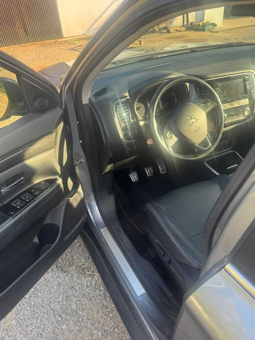Mitsubishi Outlander 2.2 — photo 4