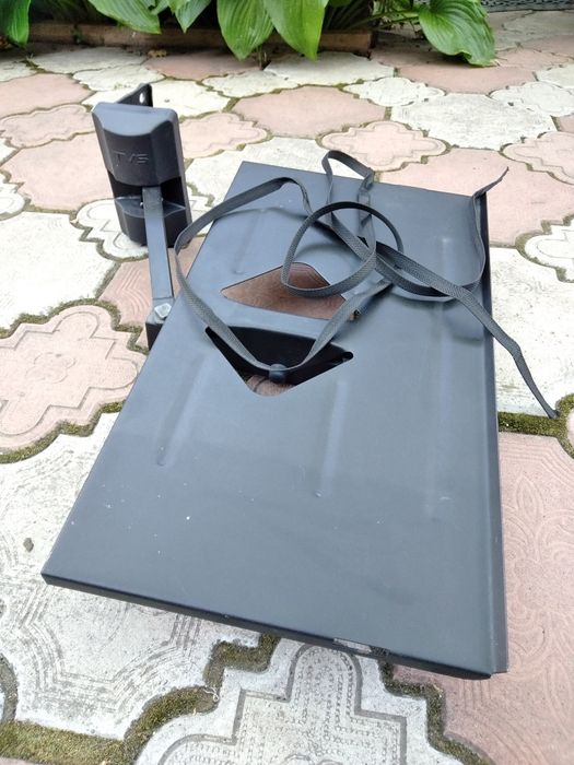 Настенная подставка для ТВ, муз.центра, колонок