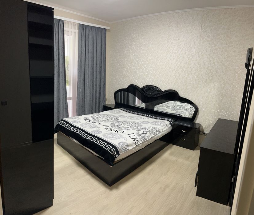 Здам 3 км кв. . Центр. 2000 за добу.Подобово . По годинно.
