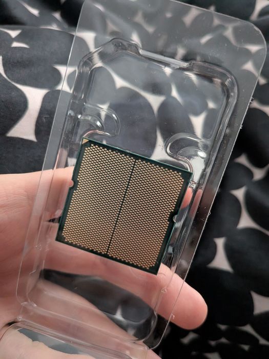 AMD Ryzen 7 7700 procesor