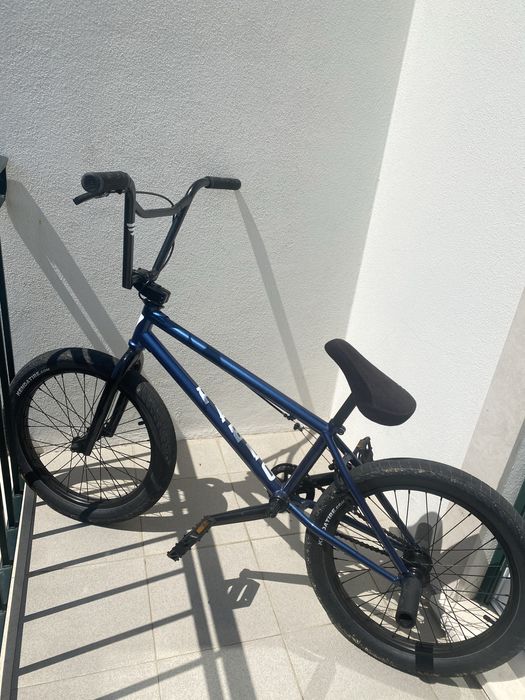 Bmx muito pouco usada