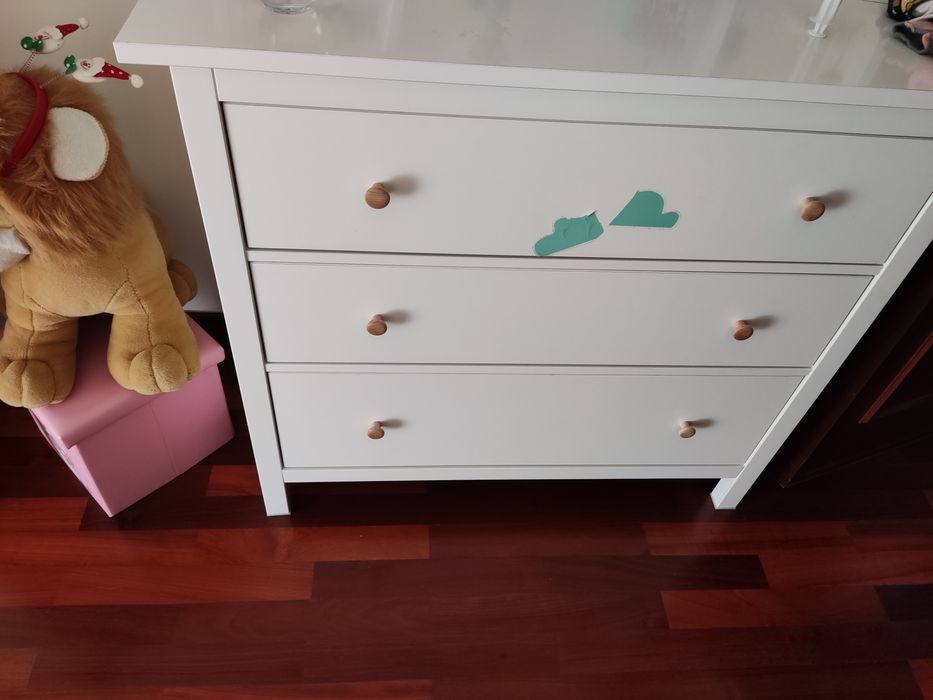 Comoda IKEA hemnes computadores alterados em madeira