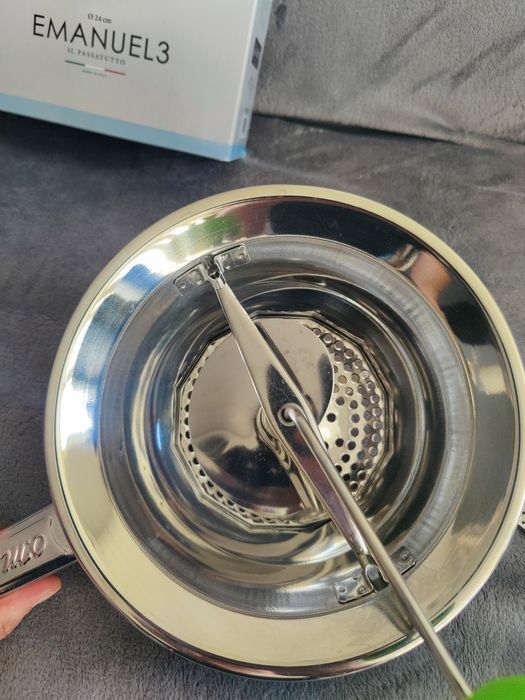 OUTLET Włoski duży nierdzewny przecierak do pomidorów malin OMAC 24cm