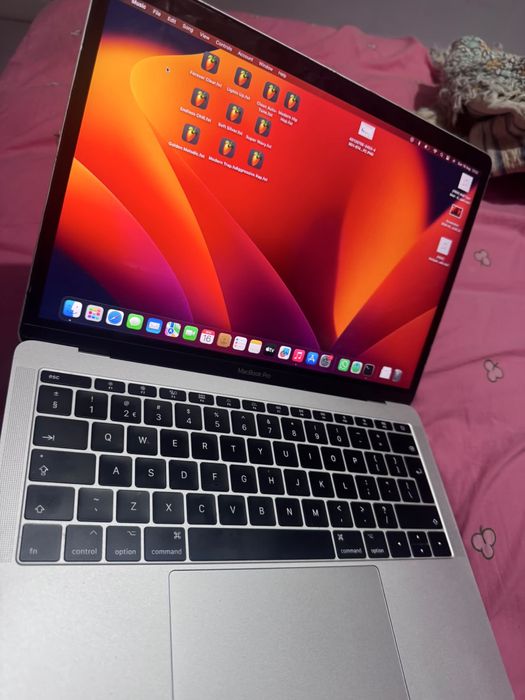 MacBook 2020 em bom estado