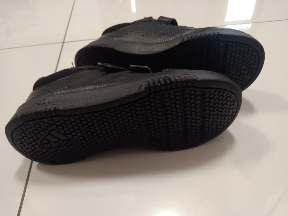 Buty Adidas 32  chłopiec