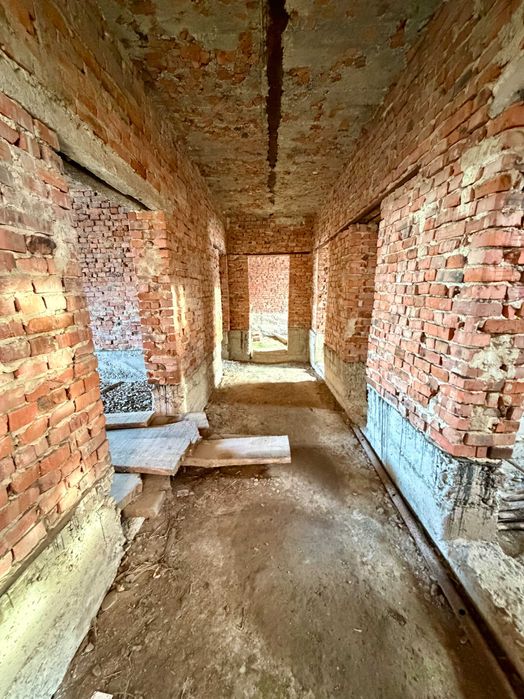 Продаж будинку з земельною ділянкою – с. Дашава (неподалік м. Стрия)