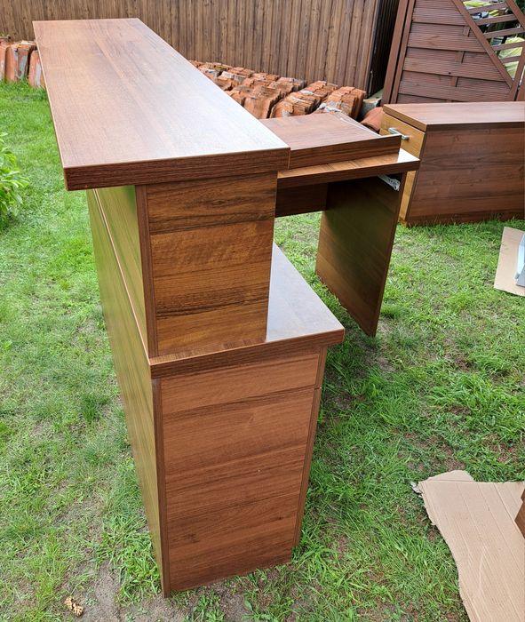 Narożne biurko z nadstawką, ladą, biurko - recepcja