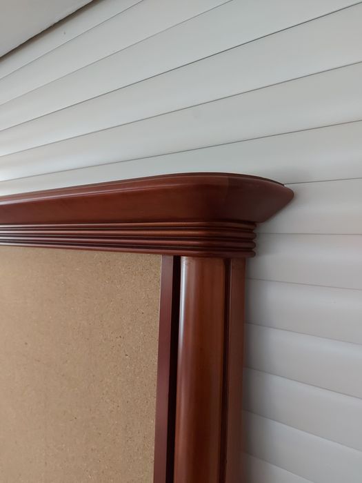 Base de espelho em cerejeira