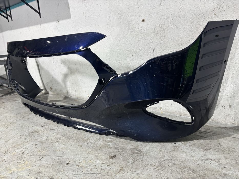 Pára-choque dianteiro Mercedes-Benz E-Class