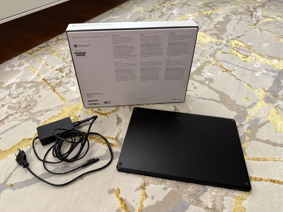Microsoft Surface Laptop 5  praticamente novo