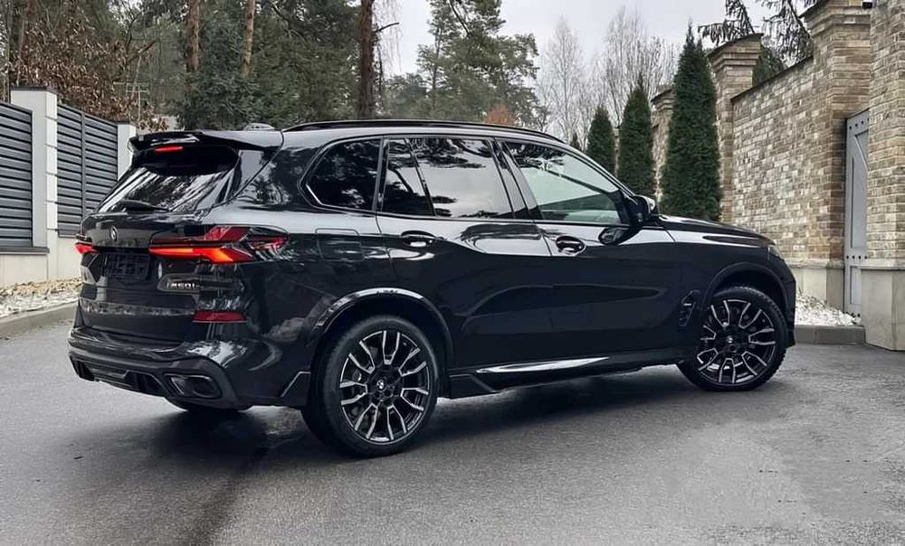 Накладки BMW X5 G05 . Накладки на пороги (Чорний глянець)