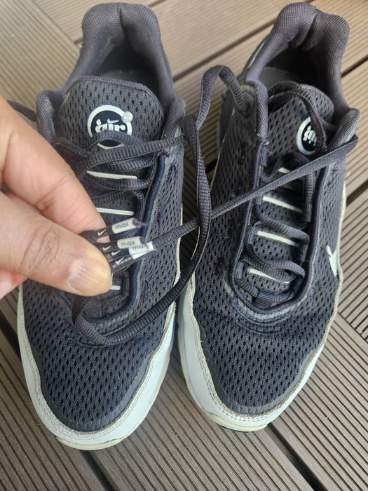 Nike airmax pulse 41