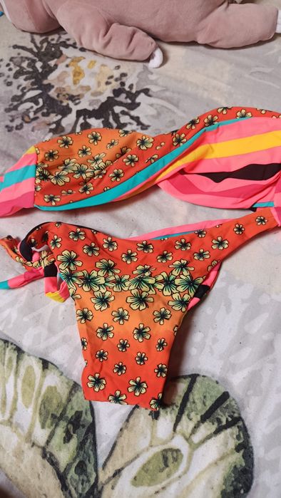 Biquíni Laranja e Rosa Estampado Flores