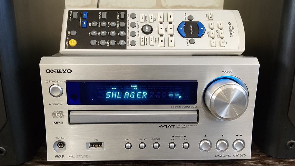 ONKYO CR-525 CD recever 2008