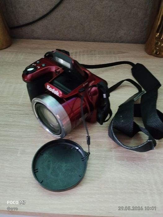 Цифрова камера Kodak AZ401 Red