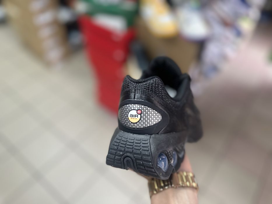 Кросівки Nike Air Max DN ( РОЗМІР 38 та 38,5 )