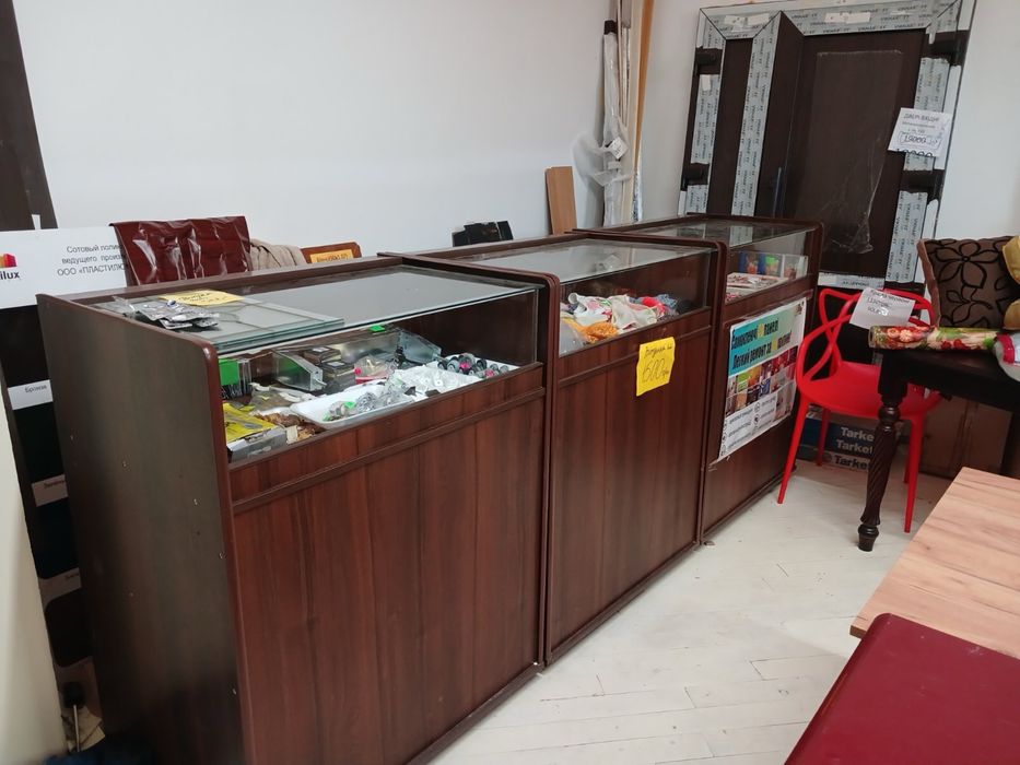 Продаж комеоуійноі герухомості  44 м2  , 150 та 300 м2